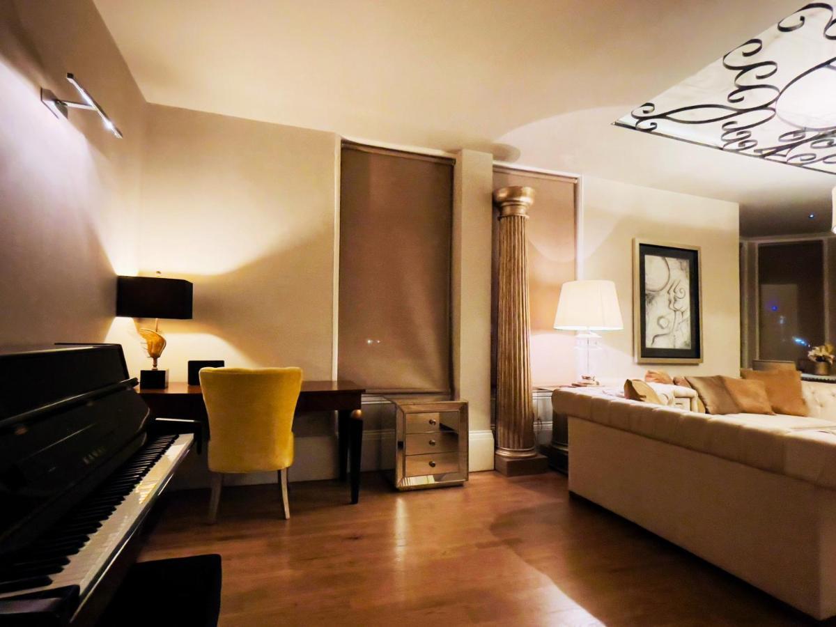 Elizabeth'S Place - London'S Hidden Gem ภายนอก รูปภาพ