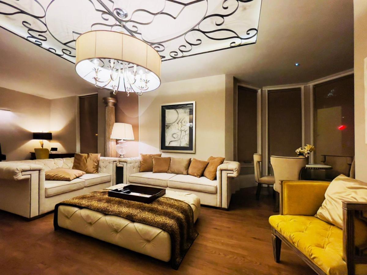 Elizabeth'S Place - London'S Hidden Gem ภายนอก รูปภาพ