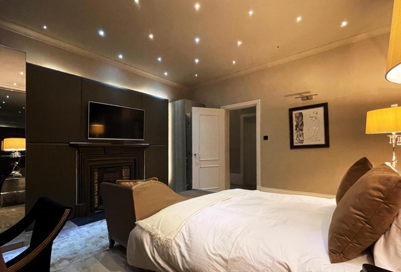 Elizabeth'S Place - London'S Hidden Gem ภายนอก รูปภาพ