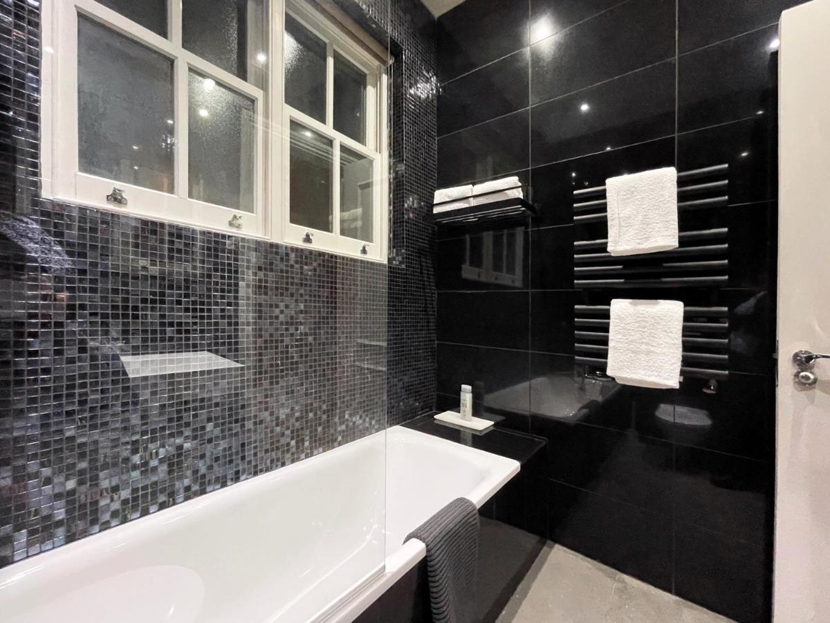 Elizabeth'S Place - London'S Hidden Gem ภายนอก รูปภาพ