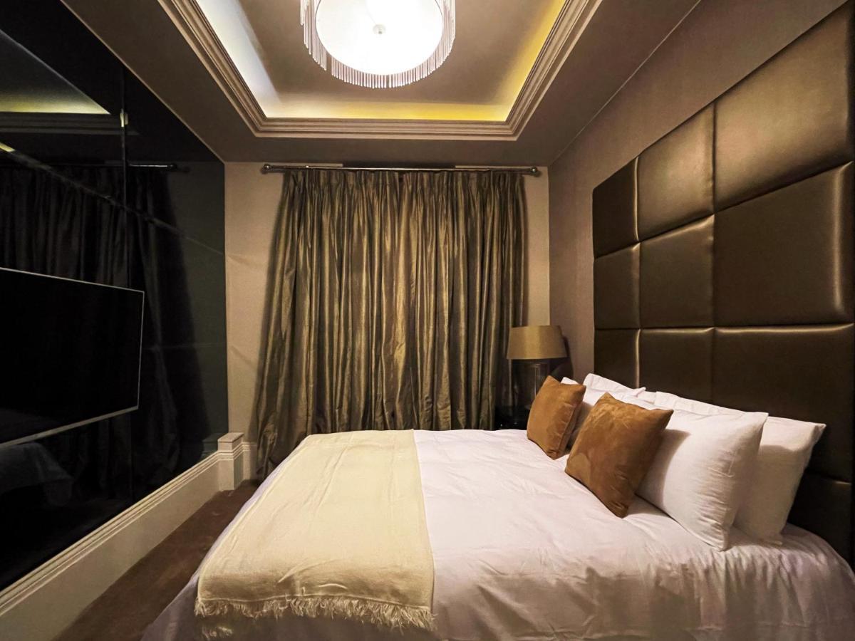 Elizabeth'S Place - London'S Hidden Gem ภายนอก รูปภาพ